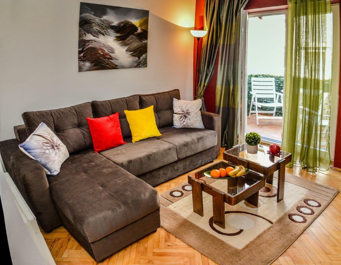 Tomas Apartments Szkopje Kültér fotó