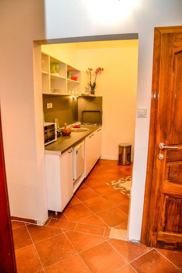 Tomas Apartments Szkopje Kültér fotó